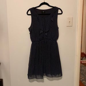 iZ Byer sleeveless lined navy and white dotted dress; Juniors Size large.